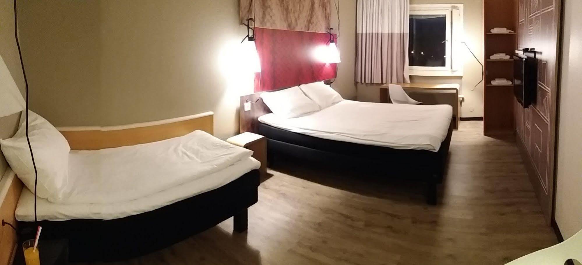 Sure Hotel By Best Western Spanga Exterior photo